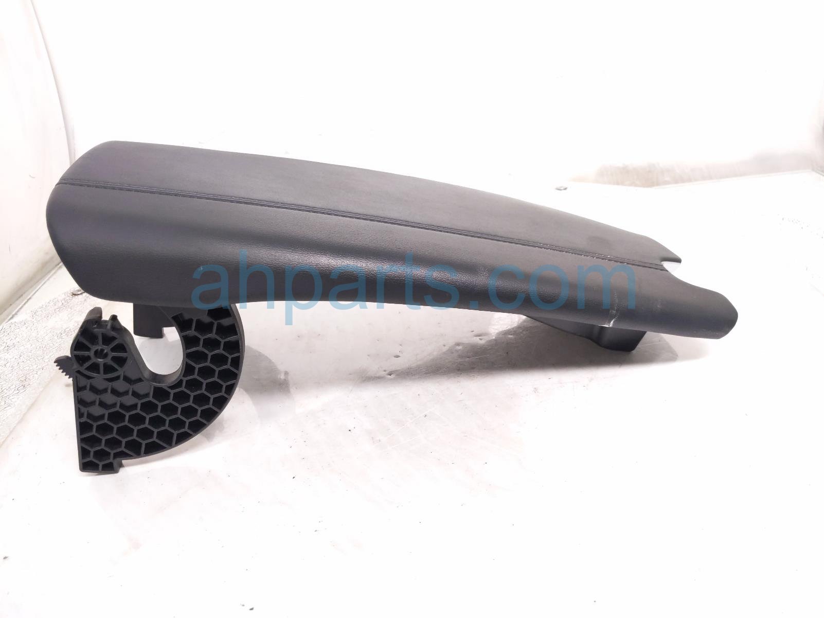 2020 Toyota Avalon Center Console Lid/armrest Black 58907 07030 Replacement 2020 Toyota Avalon Center Console Lid/armrest Black 58907 07030 Replacement thumbnail