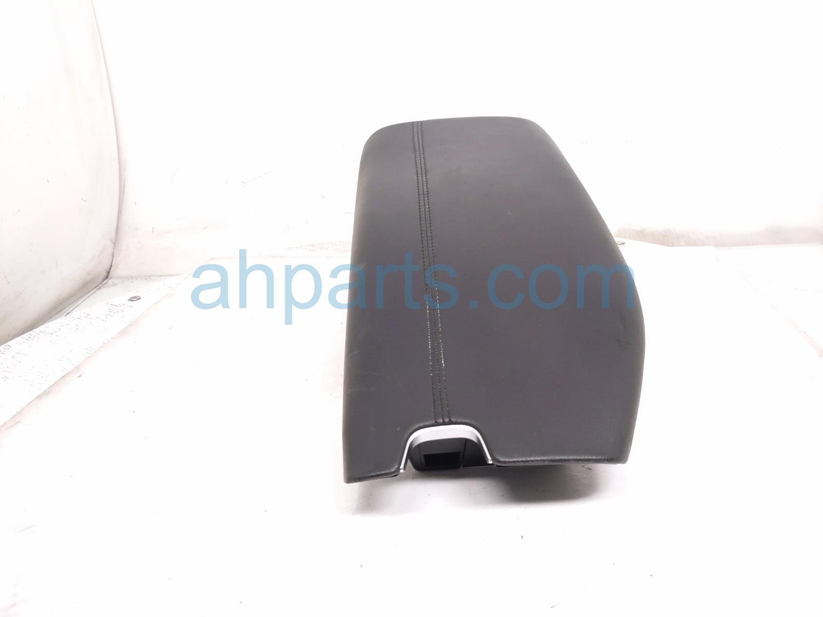 2020 Toyota Avalon Center Console Lid/armrest Black 58907 07030 Replacement 2020 Toyota Avalon Center Console Lid/armrest Black 58907 07030 Replacement thumbnail