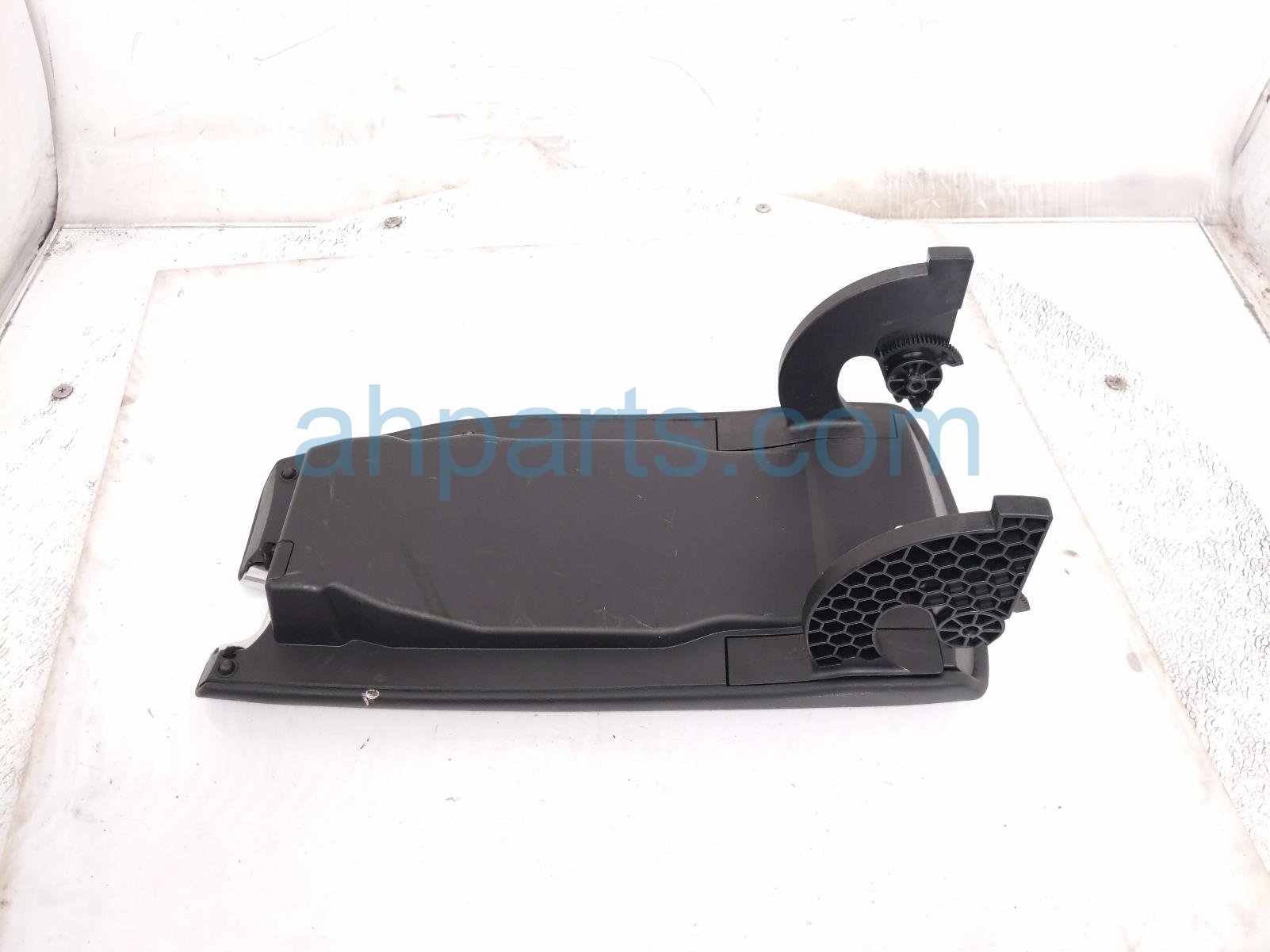 2020 Toyota Avalon Center Console Lid/armrest Black 58907 07030 Replacement 2020 Toyota Avalon Center Console Lid/armrest Black 58907 07030 Replacement thumbnail