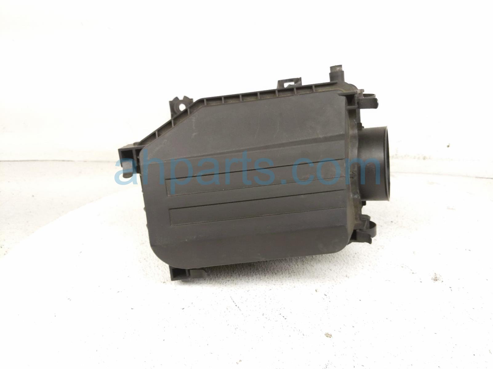 2020 Hyundai Veloster Air Cleaner Intake Box 28100 K9200 Replacement 2020 Hyundai Veloster Air Cleaner Intake Box 28100 K9200 Replacement thumbnail