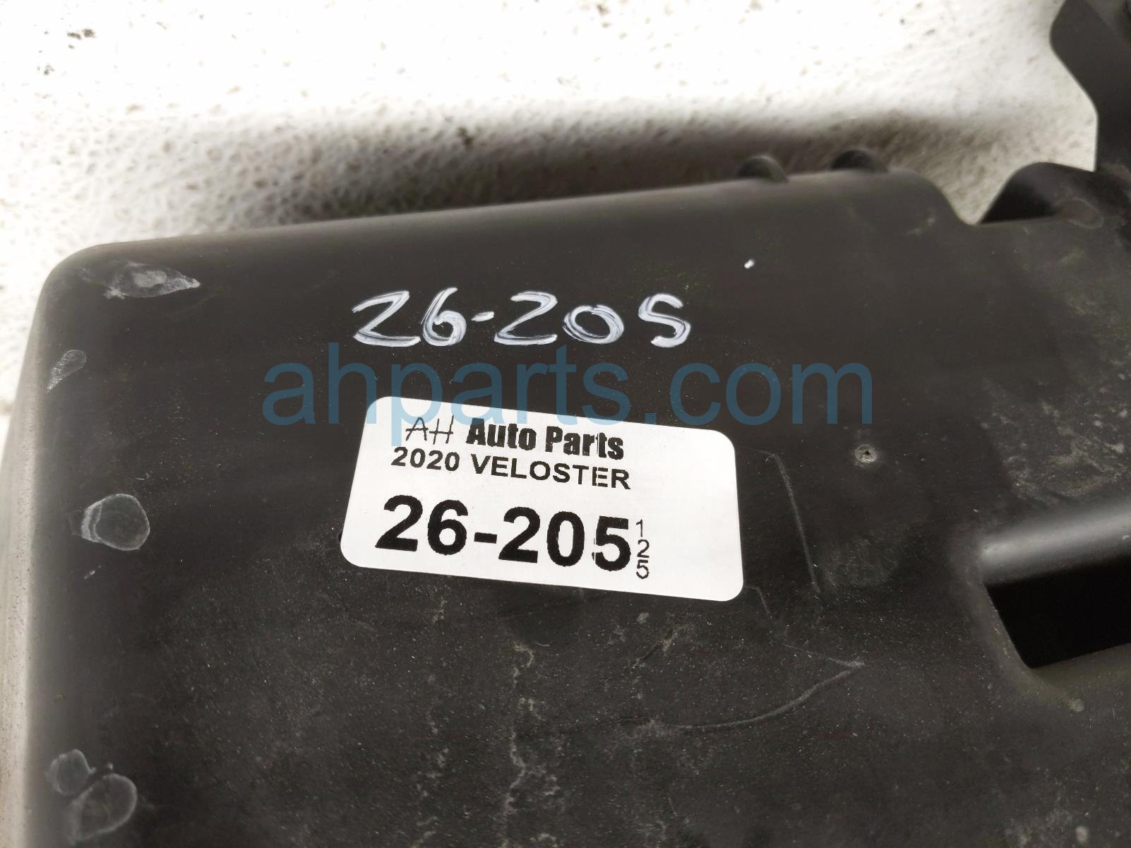 2020 Hyundai Veloster Air Cleaner Intake Box 28100 K9200 Replacement 2020 Hyundai Veloster Air Cleaner Intake Box 28100 K9200 Replacement thumbnail