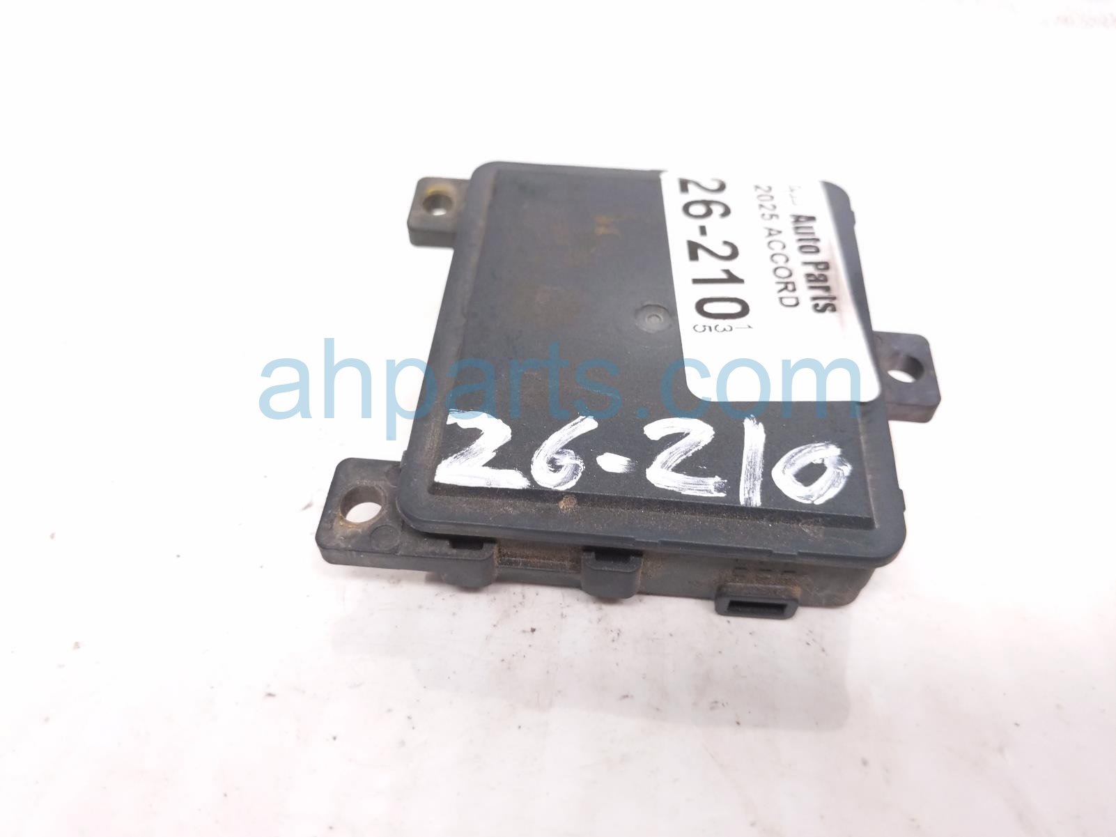 Honda FRONT GRILLE DISTANCE RADAR UNIT