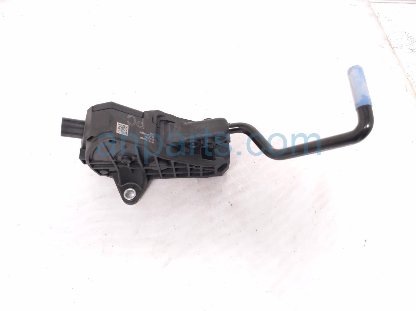 Toyota GAS / ACCELERATOR PEDAL ASSY - 2.5L