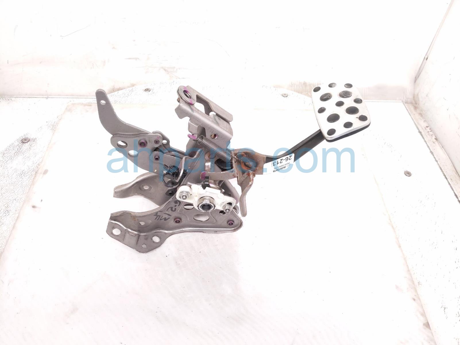 Toyota BRAKE PEDAL ASSY - 2.5L HYBRID