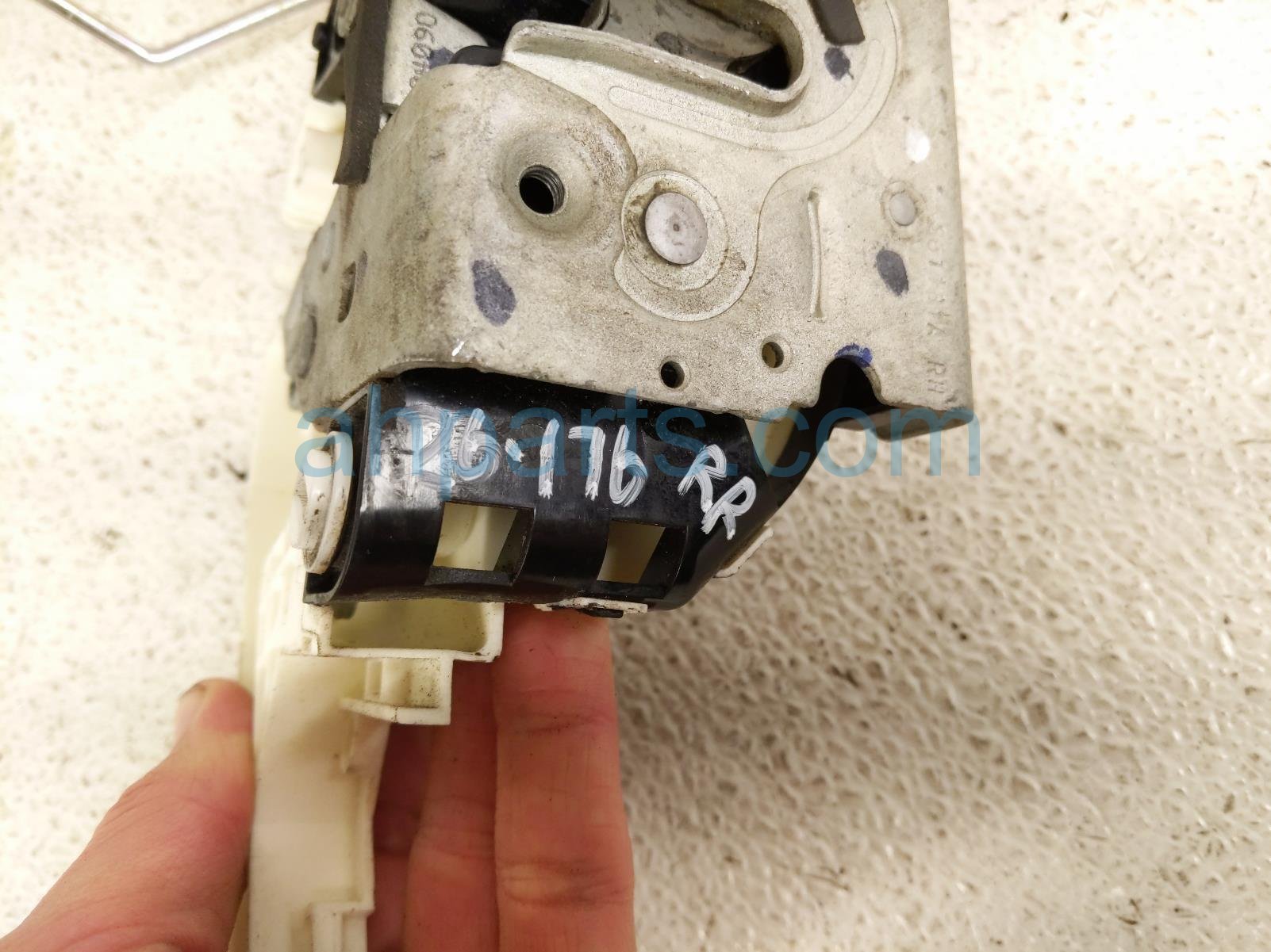 2019 Chrysler 300 Rear Passenger Door Lock Actuator Latch 04589914AF Replacement 2019 Chrysler 300 Rear Passenger Door Lock Actuator Latch 04589914AF Replacement thumbnail