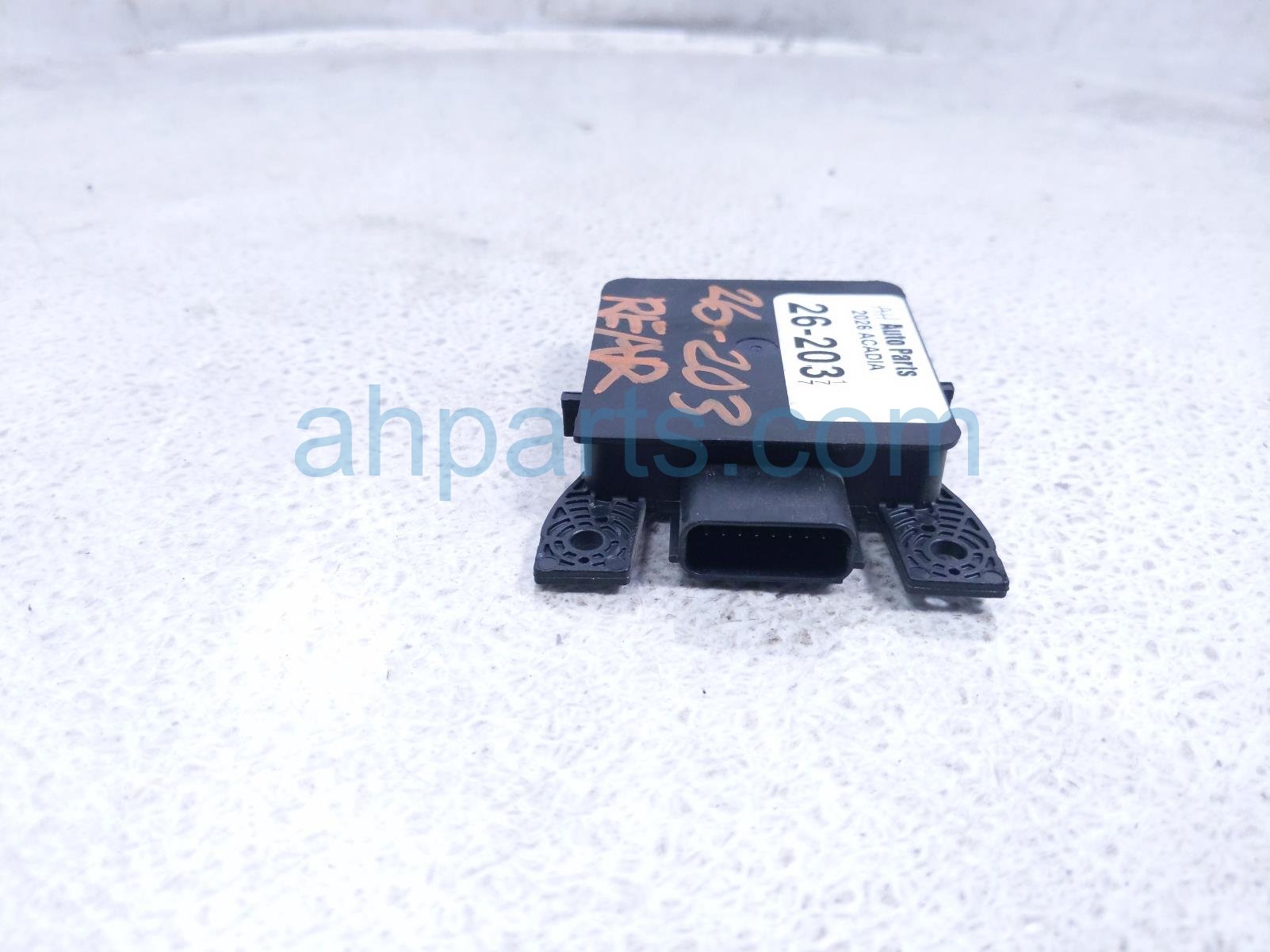 2026 GMC Acadia Rear Blind Spot Radar Sensor 85698872 Replacement 2026 GMC Acadia Rear Blind Spot Radar Sensor 85698872 Replacement thumbnail