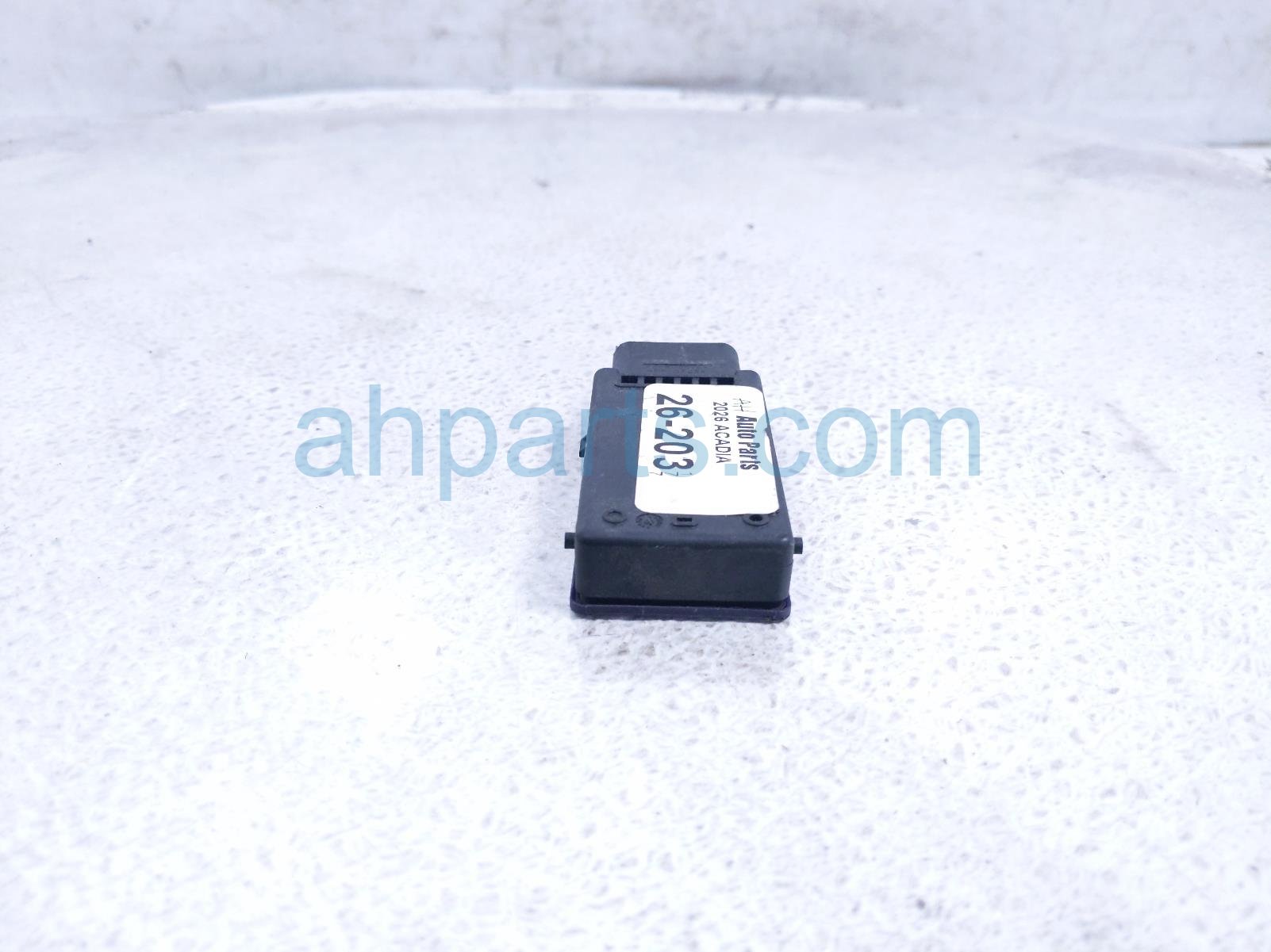 2026 GMC Acadia Telematics Transceiver Module Rl 85026367 Replacement 2026 GMC Acadia Telematics Transceiver Module Rl 85026367 Replacement thumbnail
