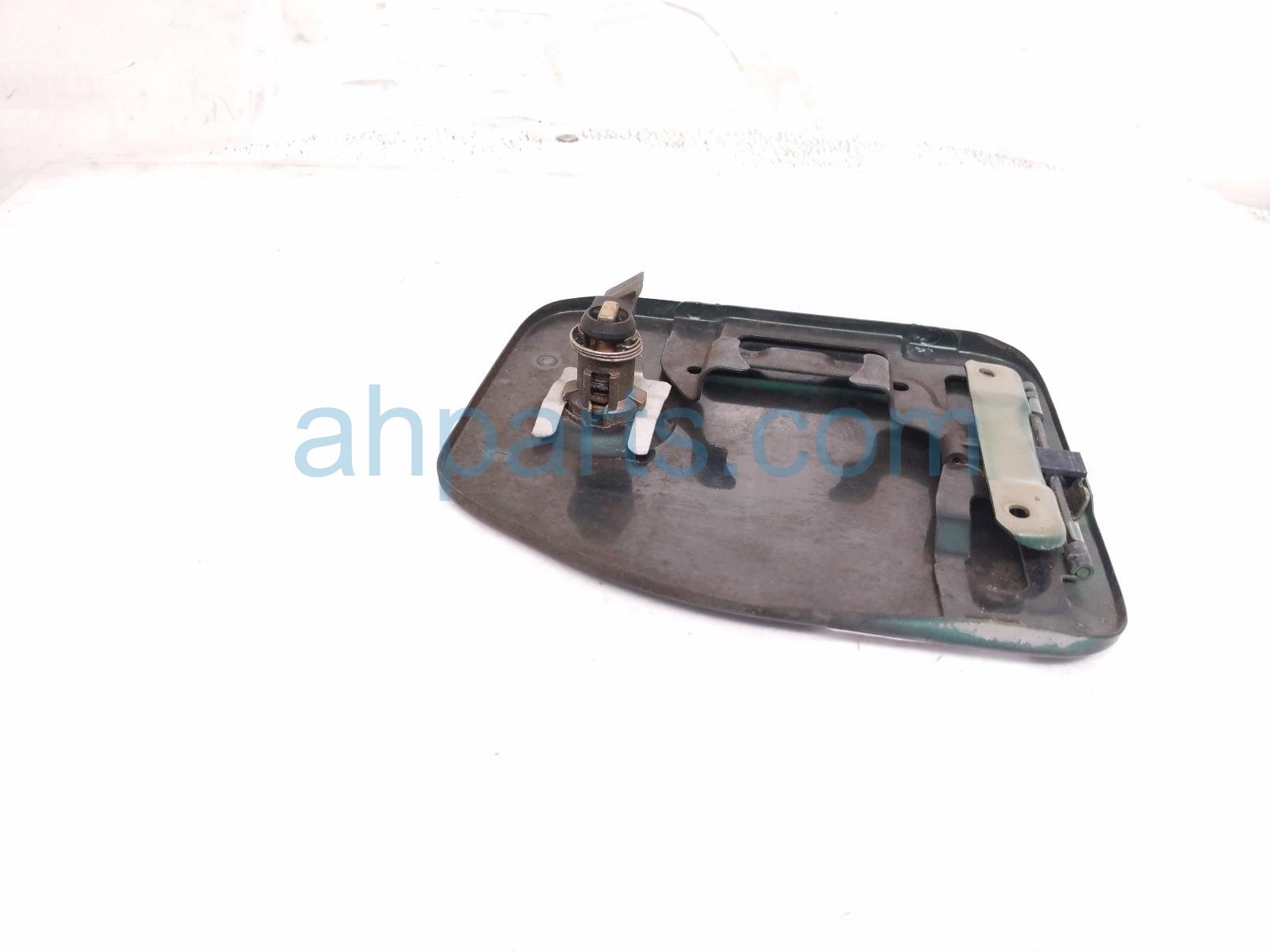 2000 Toyota Tacoma Fuel Filler Door Green 77350 0K020 Replacement 2000 Toyota Tacoma Fuel Filler Door Green 77350 0K020 Replacement thumbnail