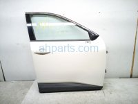 Nissan FR/RH DOOR - WHITE - NO MIRROR/TRIM Nissan FR/RH DOOR - WHITE - NO MIRROR/TRIM
