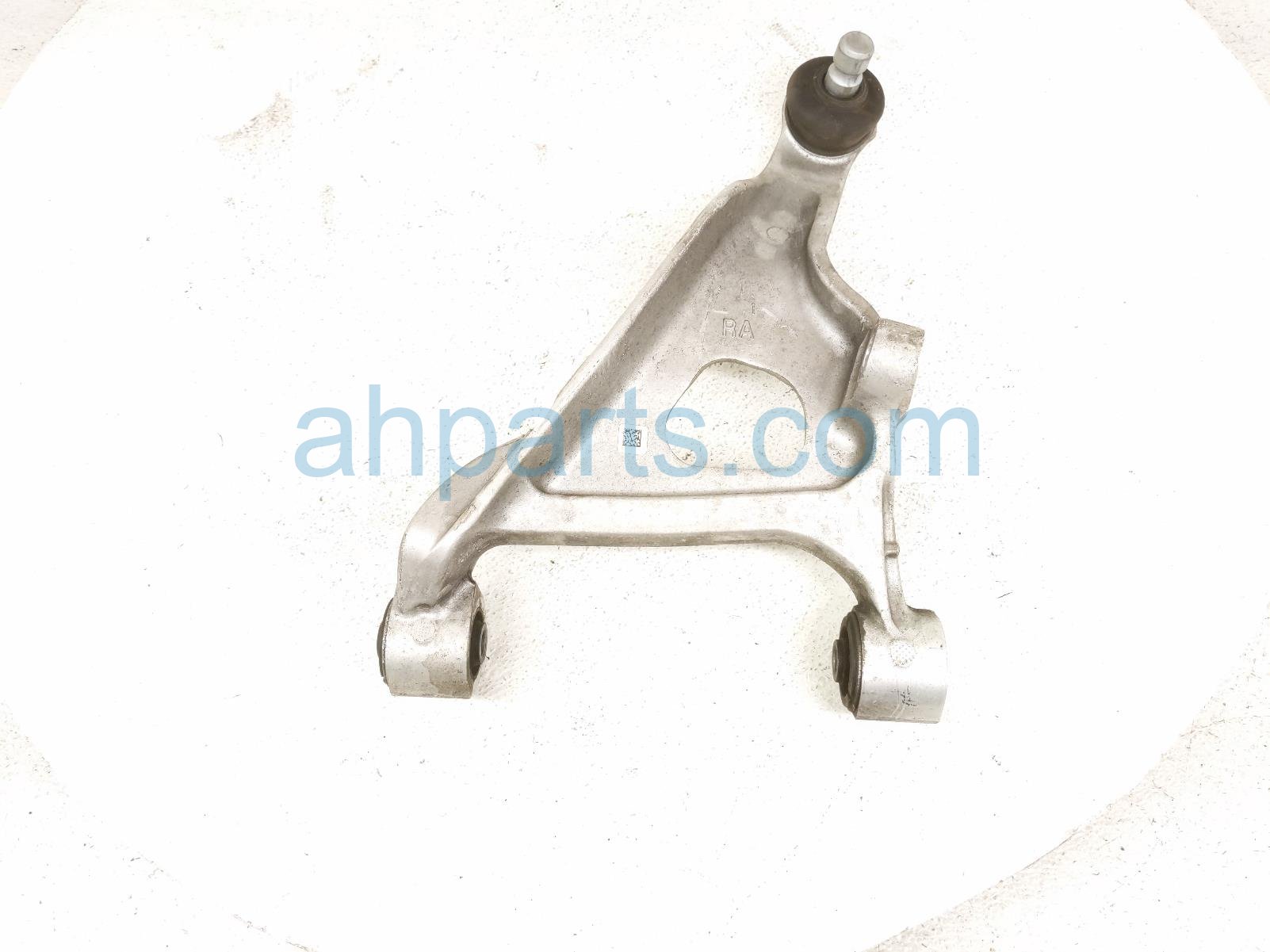 Nissan RR/RH UPPER CONTROL ARM