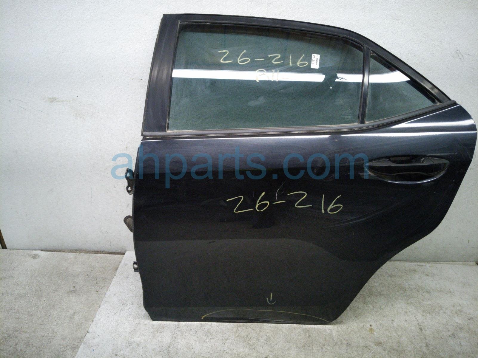 $250 Toyota RR/LH DOOR - BLACK - NO INSIDE TRIM*