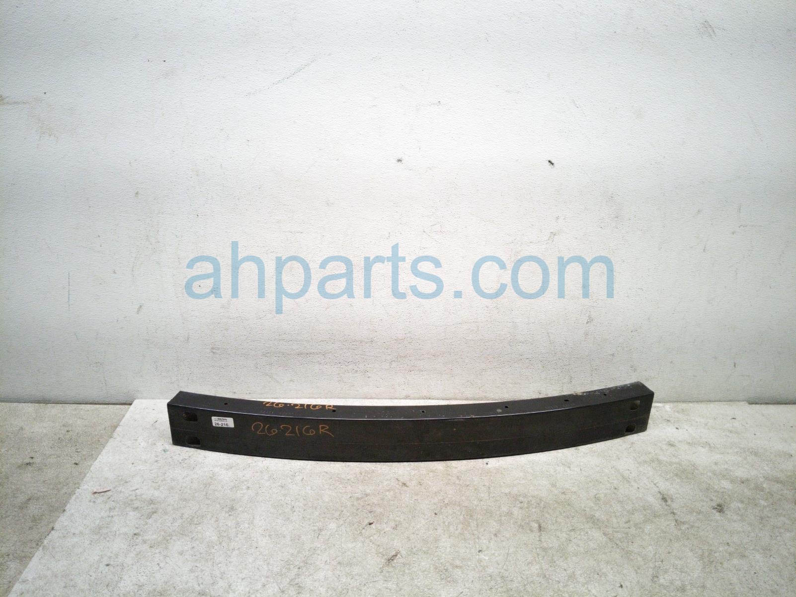 Toyota REAR BUMPER REINFORCEMENT BAR
