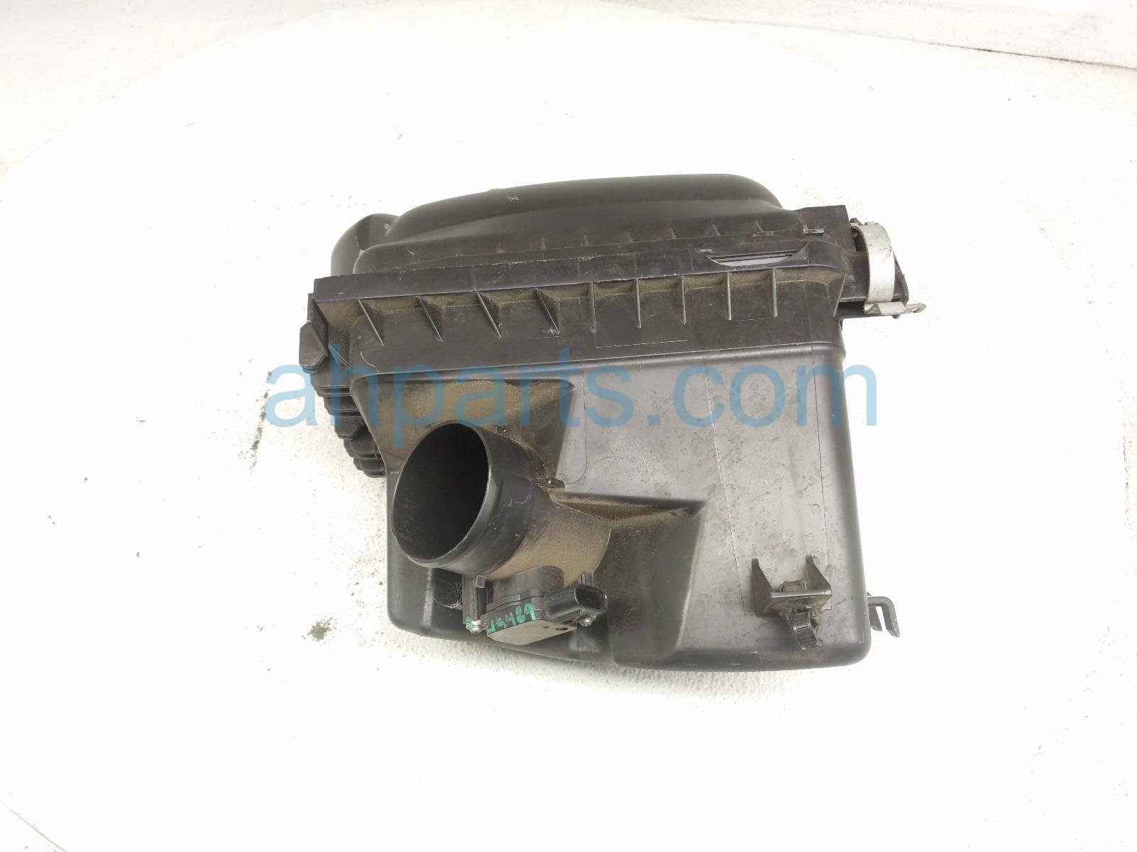 Toyota AIR CLEANER INTAKE BOX