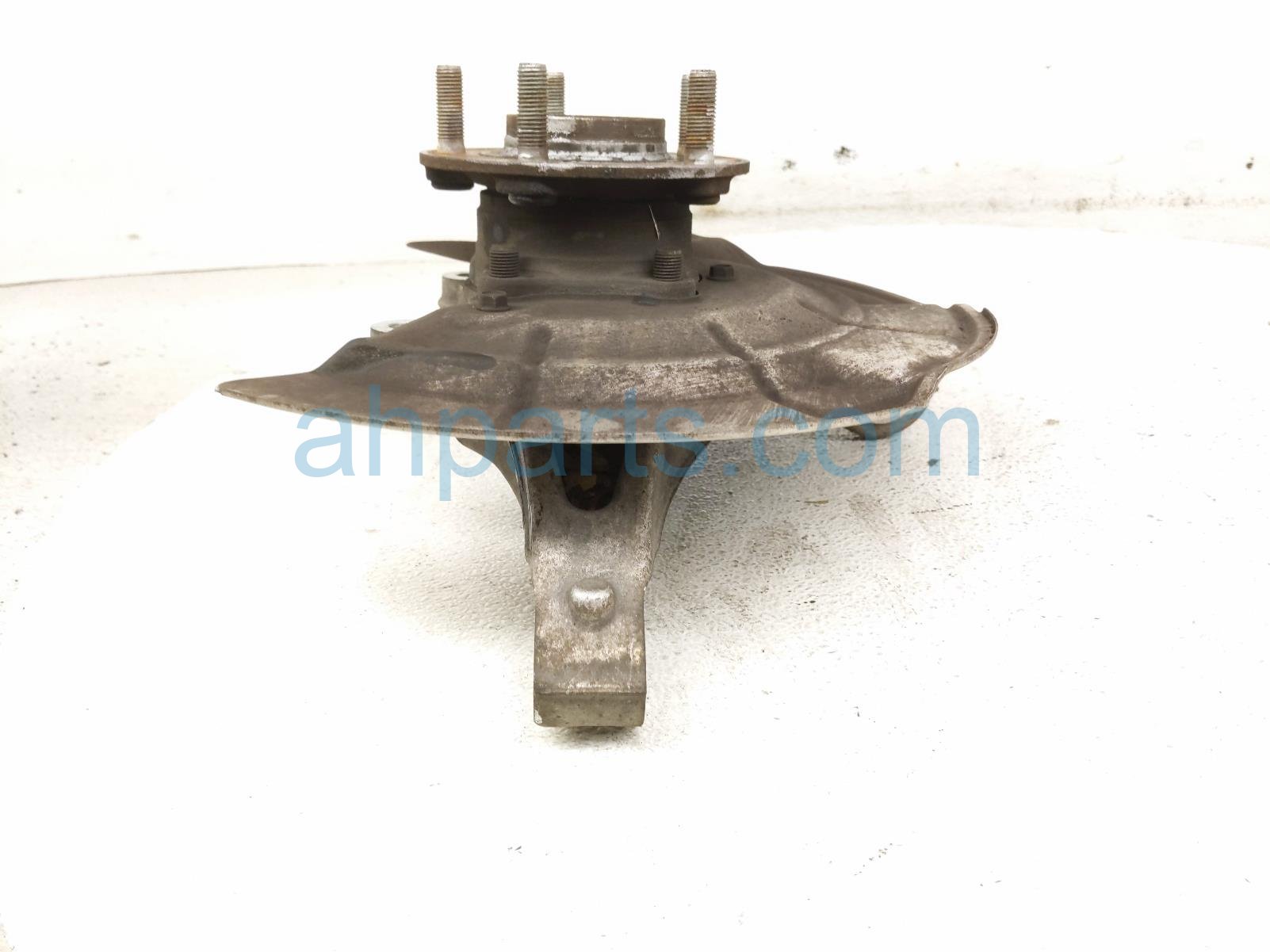 2020 Hyundai Veloster Front Passenger Spindle Knuckle Hub 51711 K9000 Replacement 2020 Hyundai Veloster Front Passenger Spindle Knuckle Hub 51711 K9000 Replacement thumbnail