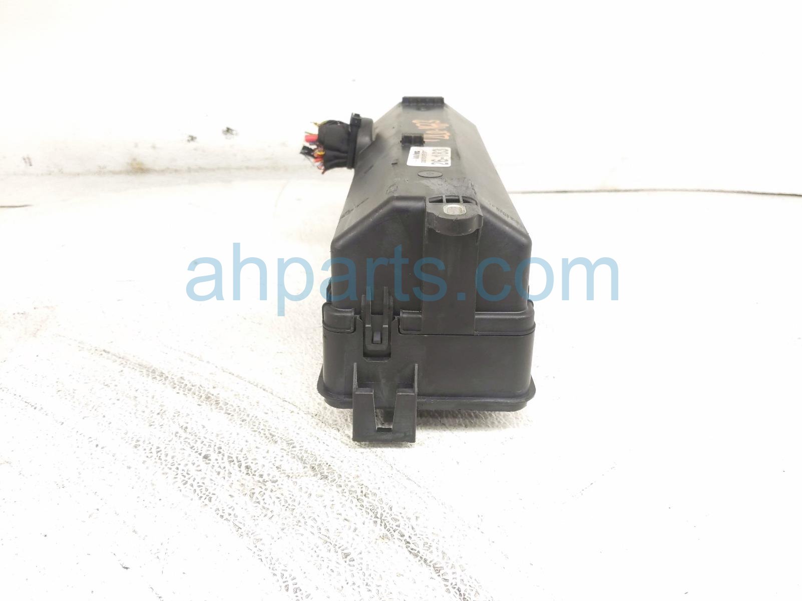 2020 Land Rover Range Rover Sport Rear Passenger Junction Fuse Box 3.0l LR041091 Replacement 2020 Land Rover Range Rover Sport Rear Passenger Junction Fuse Box 3.0l LR041091 Replacement thumbnail