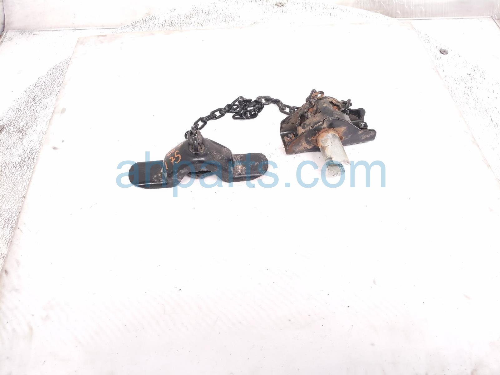 Toyota SPARE TIRE HOIST CARRIER ASSY