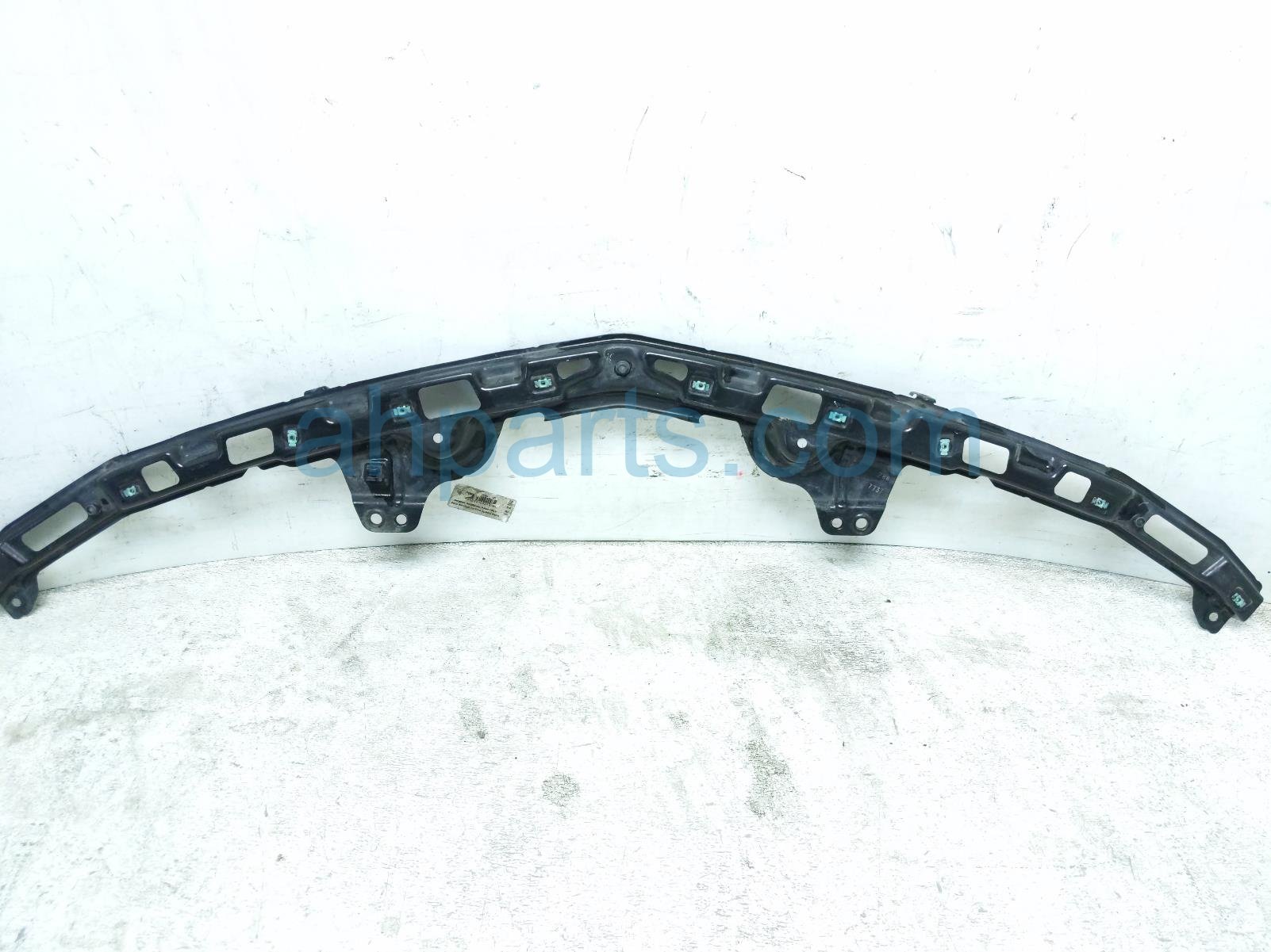 Chevy FRONT BUMPER UPPER RETAINER Chevy FRONT BUMPER UPPER RETAINER