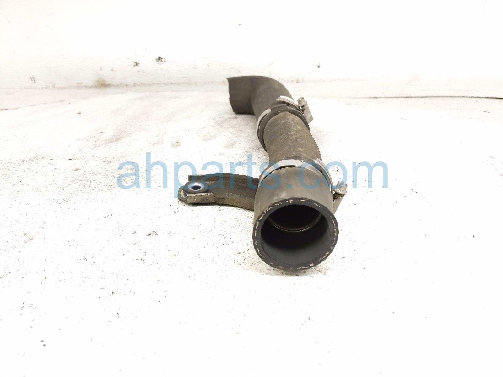 2020 Hyundai Veloster Intercooler Inlet Hose 2.0t 28289 2GTC0 Replacement 2020 Hyundai Veloster Intercooler Inlet Hose 2.0t 28289 2GTC0 Replacement thumbnail