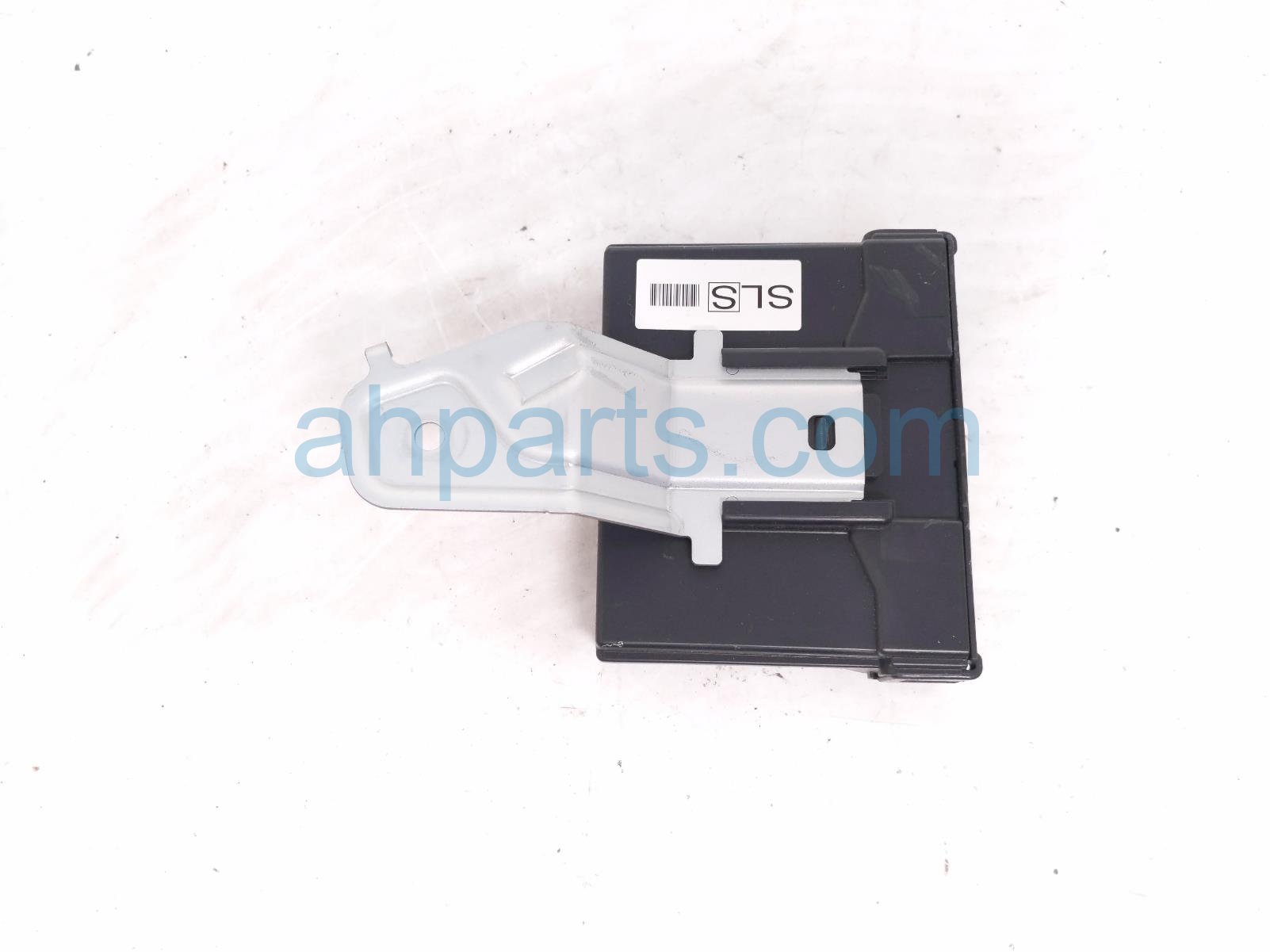 2025 Subaru Forester Rear Driver Blind Spot Radar Sensor 87631SL000 Replacement 2025 Subaru Forester Rear Driver Blind Spot Radar Sensor 87631SL000 Replacement thumbnail