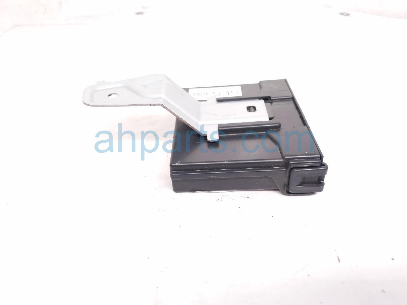 2025 Subaru Forester Rear Driver Blind Spot Radar Sensor 87631SL000 Replacement 2025 Subaru Forester Rear Driver Blind Spot Radar Sensor 87631SL000 Replacement thumbnail