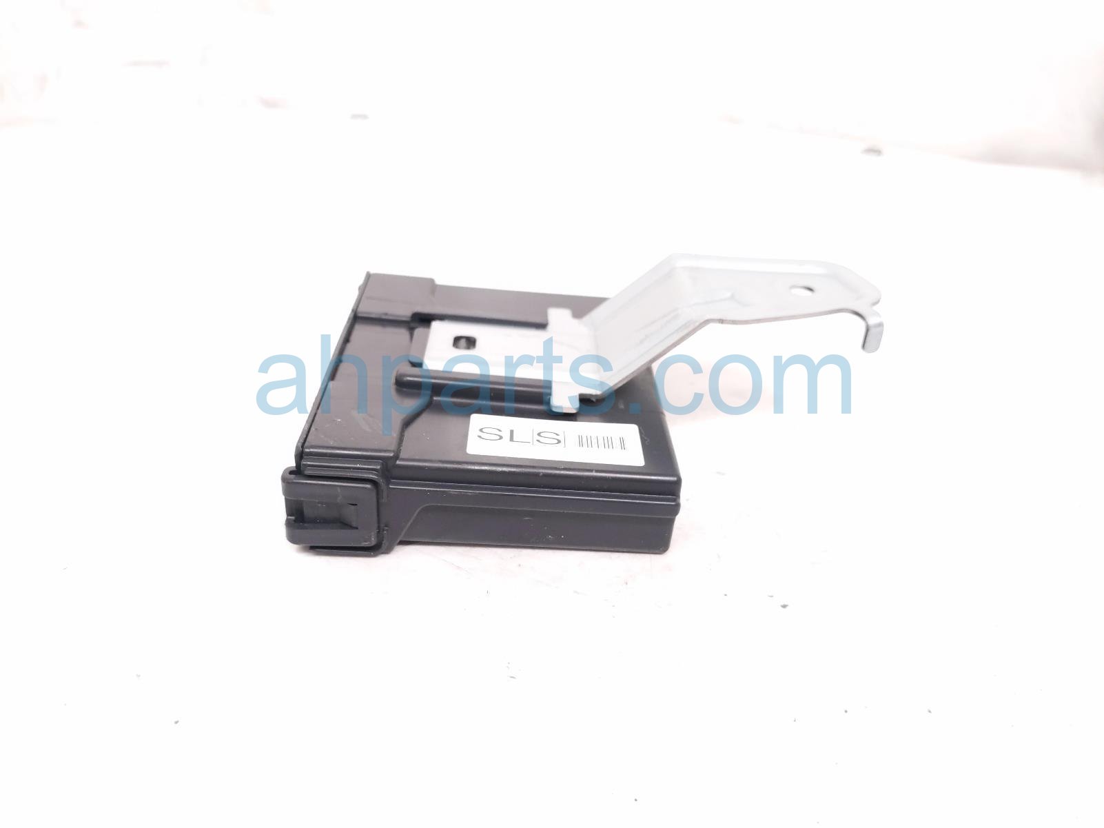 2025 Subaru Forester Rear Driver Blind Spot Radar Sensor 87631SL000 Replacement 2025 Subaru Forester Rear Driver Blind Spot Radar Sensor 87631SL000 Replacement thumbnail