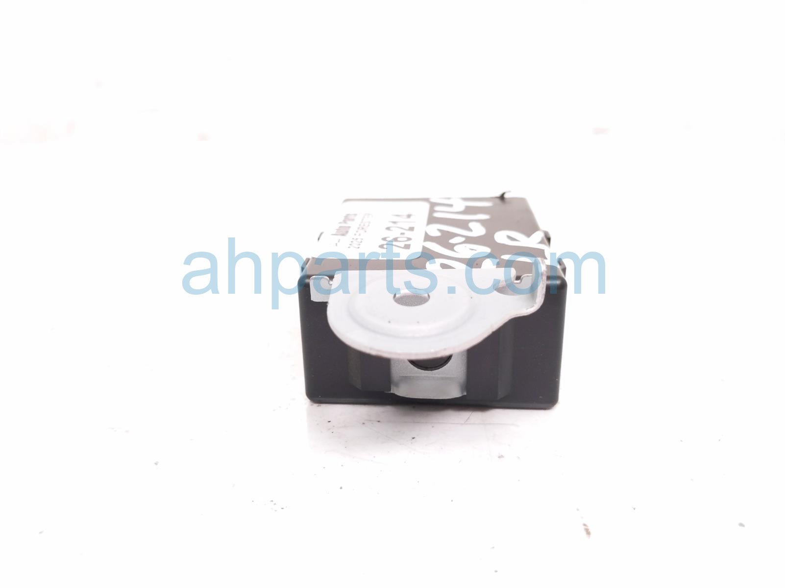 2025 Subaru Forester Keys & Tpms Control Module Rl 88035SL000 Replacement 2025 Subaru Forester Keys & Tpms Control Module Rl 88035SL000 Replacement thumbnail