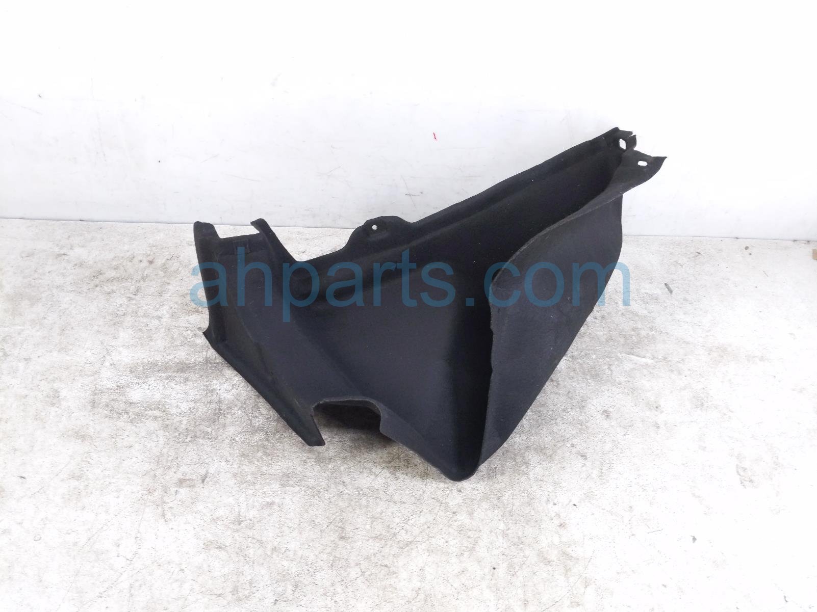Honda LH INSIDE QUARTER TRIM PANEL - BLK