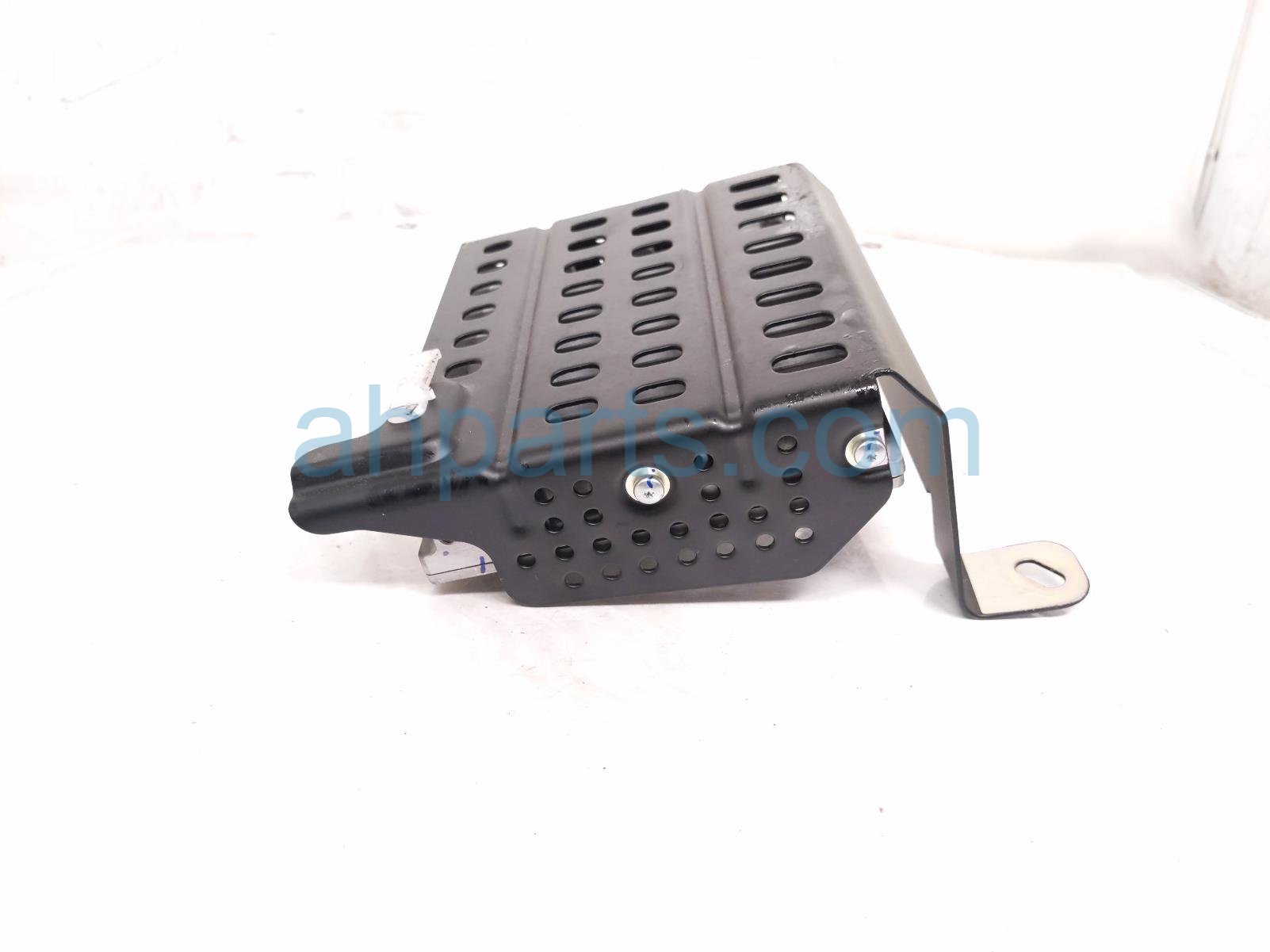 2025 Subaru Forester Audio Amplifier Front Right 86221SL011 Replacement 2025 Subaru Forester Audio Amplifier Front Right 86221SL011 Replacement thumbnail