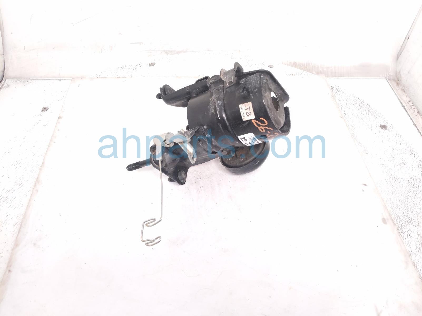 Toyota FRONT ENGINE MOUNT - 2.5L HYB AWD