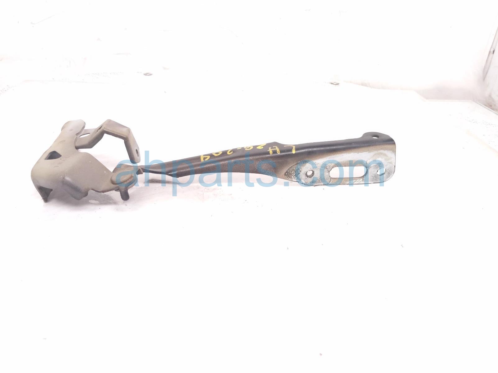 2018 Honda Civic Driver Hood Hinge Black 60170 TBA A00ZZ Replacement 2018 Honda Civic Driver Hood Hinge Black 60170 TBA A00ZZ Replacement thumbnail