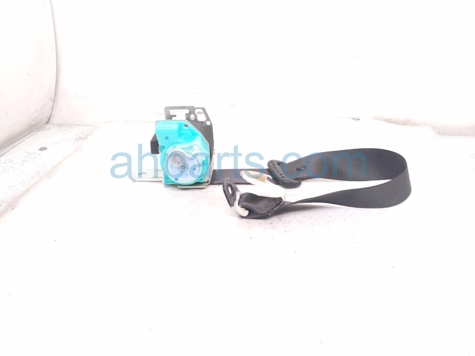 2018 Toyota Corolla Rear Passenger Seat Belt Retractor Black 73360 02560 C0 Replacement 2018 Toyota Corolla Rear Passenger Seat Belt Retractor Black 73360 02560 C0 Replacement thumbnail