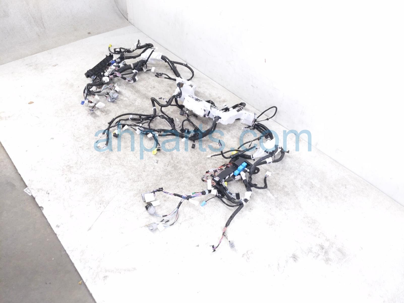 2021 Toyota Highlander Dash Instrument Wire Harness Awd 82141 0EP70 Replacement 2021 Toyota Highlander Dash Instrument Wire Harness Awd 82141 0EP70 Replacement thumbnail
