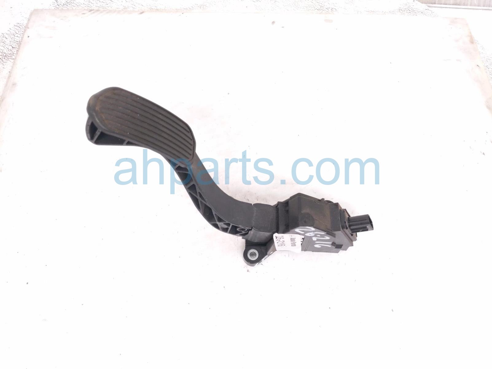 Toyota GAS / ACCELERATOR PEDAL ASSY - 1.8L