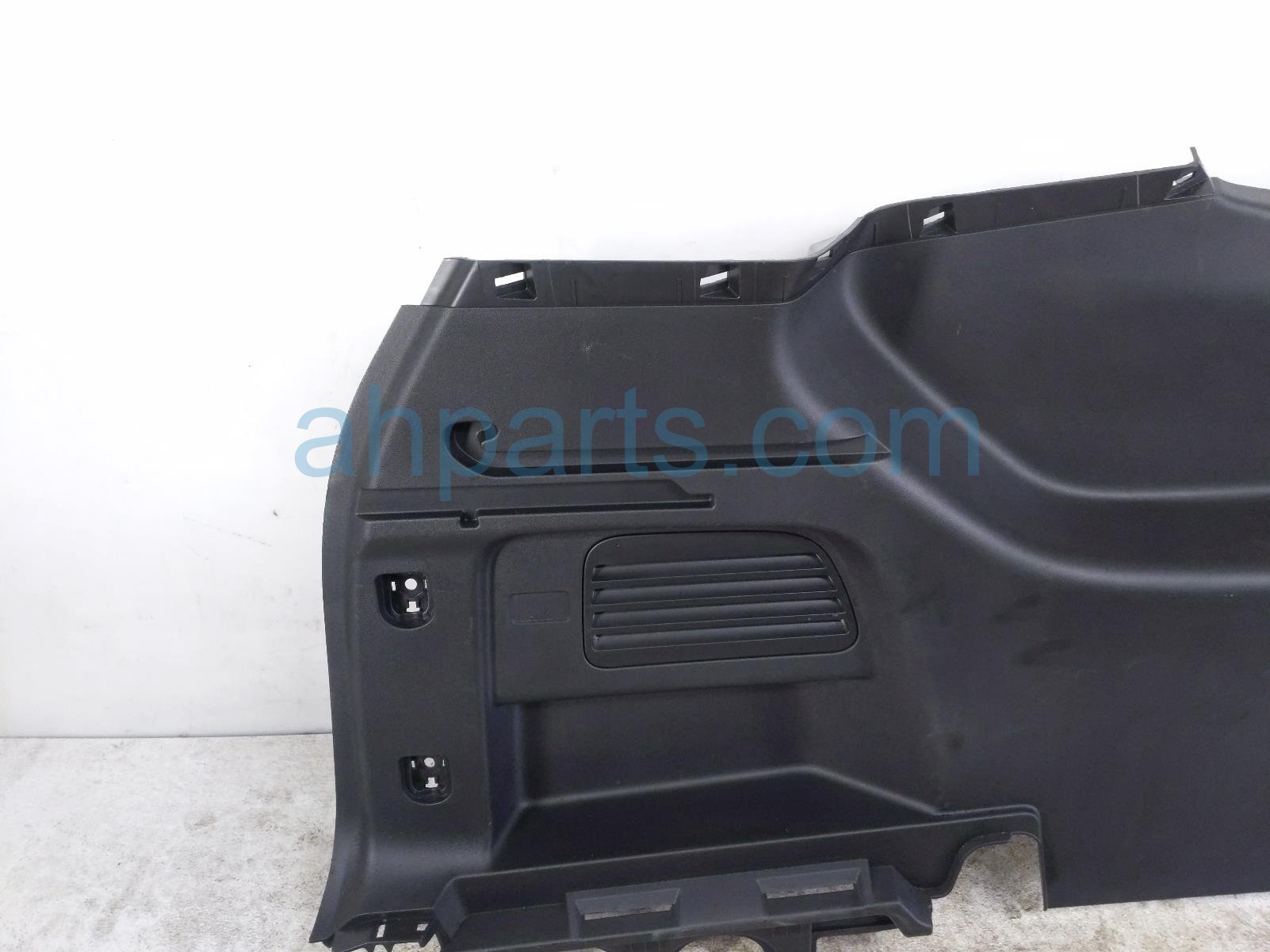 2026 GMC Acadia Rear Driver Quarter Trim Panel Gry 26529208 Replacement 2026 GMC Acadia Rear Driver Quarter Trim Panel Gry 26529208 Replacement thumbnail