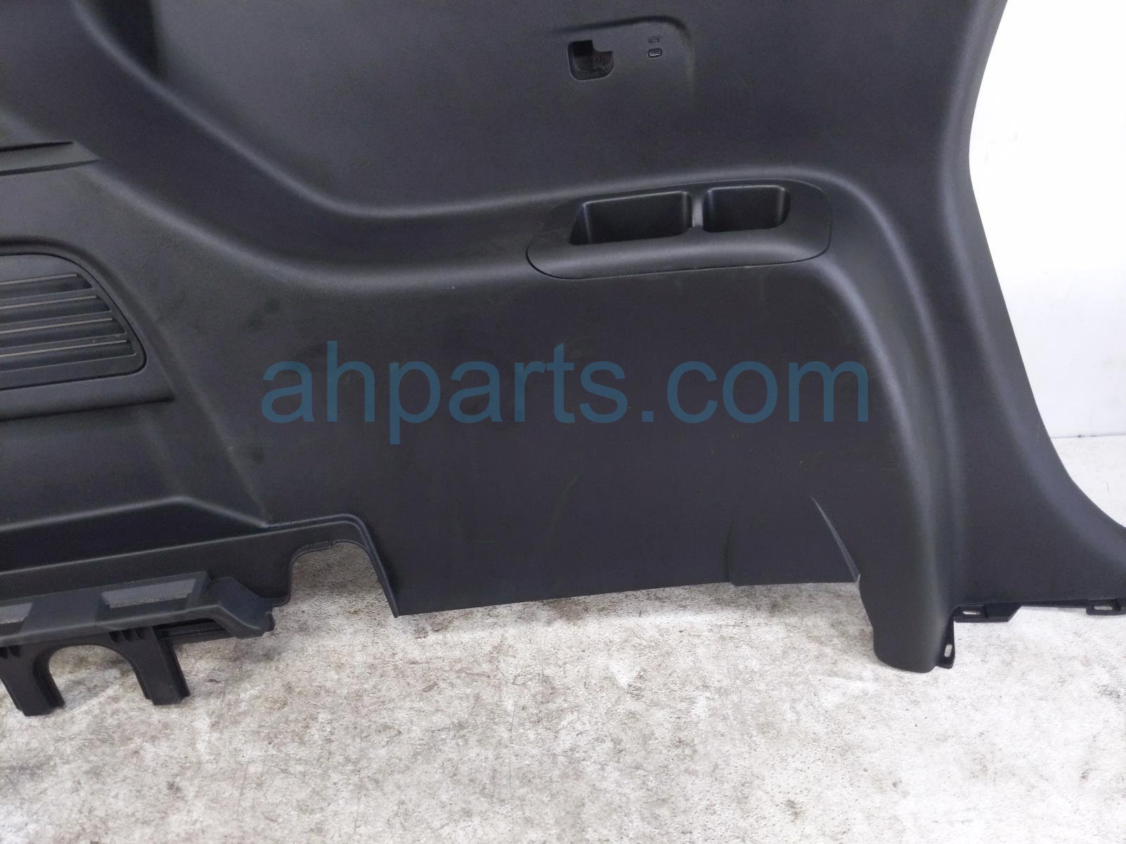 2026 GMC Acadia Rear Driver Quarter Trim Panel Gry 26529208 Replacement 2026 GMC Acadia Rear Driver Quarter Trim Panel Gry 26529208 Replacement thumbnail