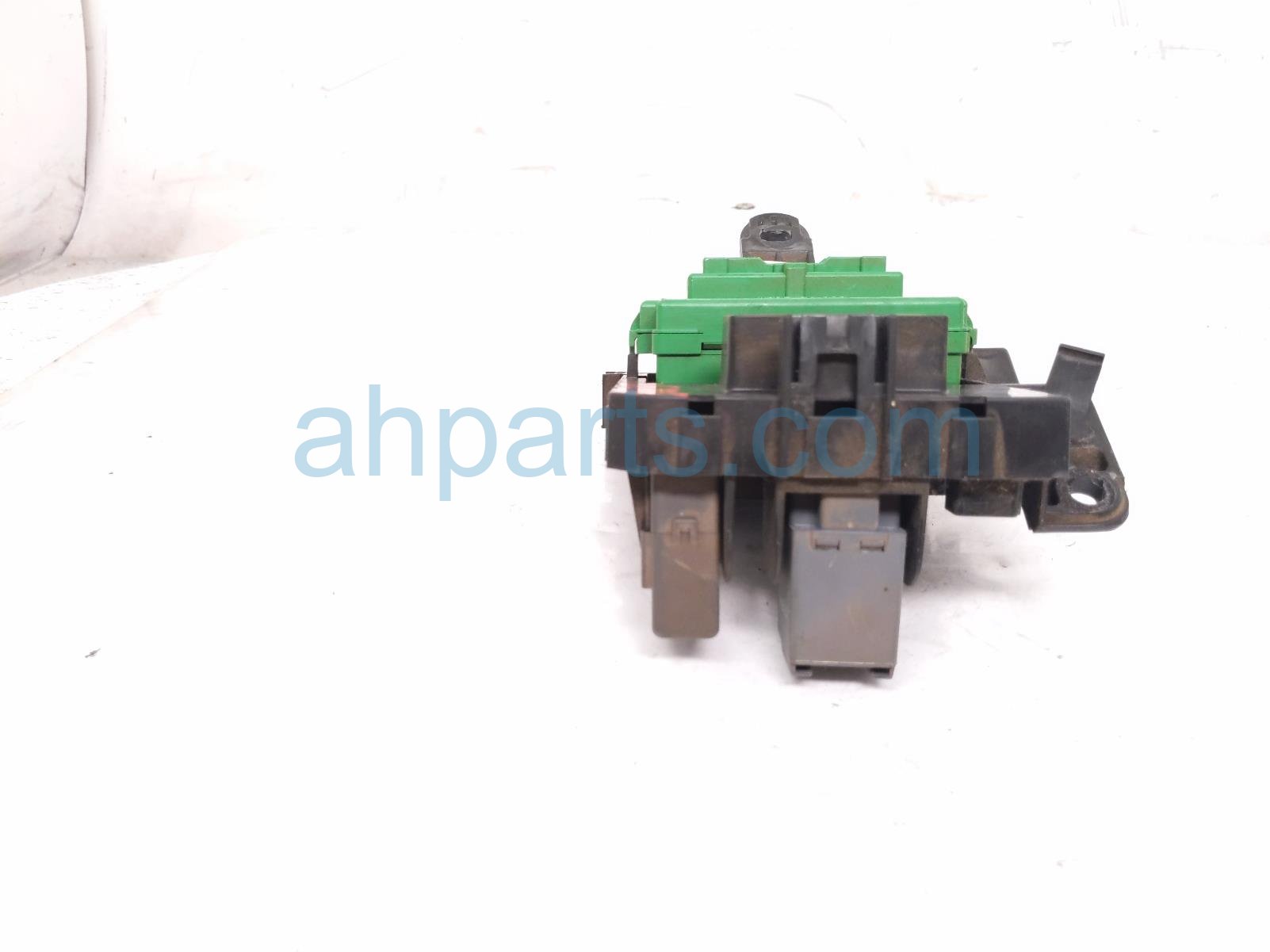 2000 Toyota Tacoma Engine Room Fuse Box 2.4l Fl 82641 04031 Replacement 2000 Toyota Tacoma Engine Room Fuse Box 2.4l Fl 82641 04031 Replacement thumbnail