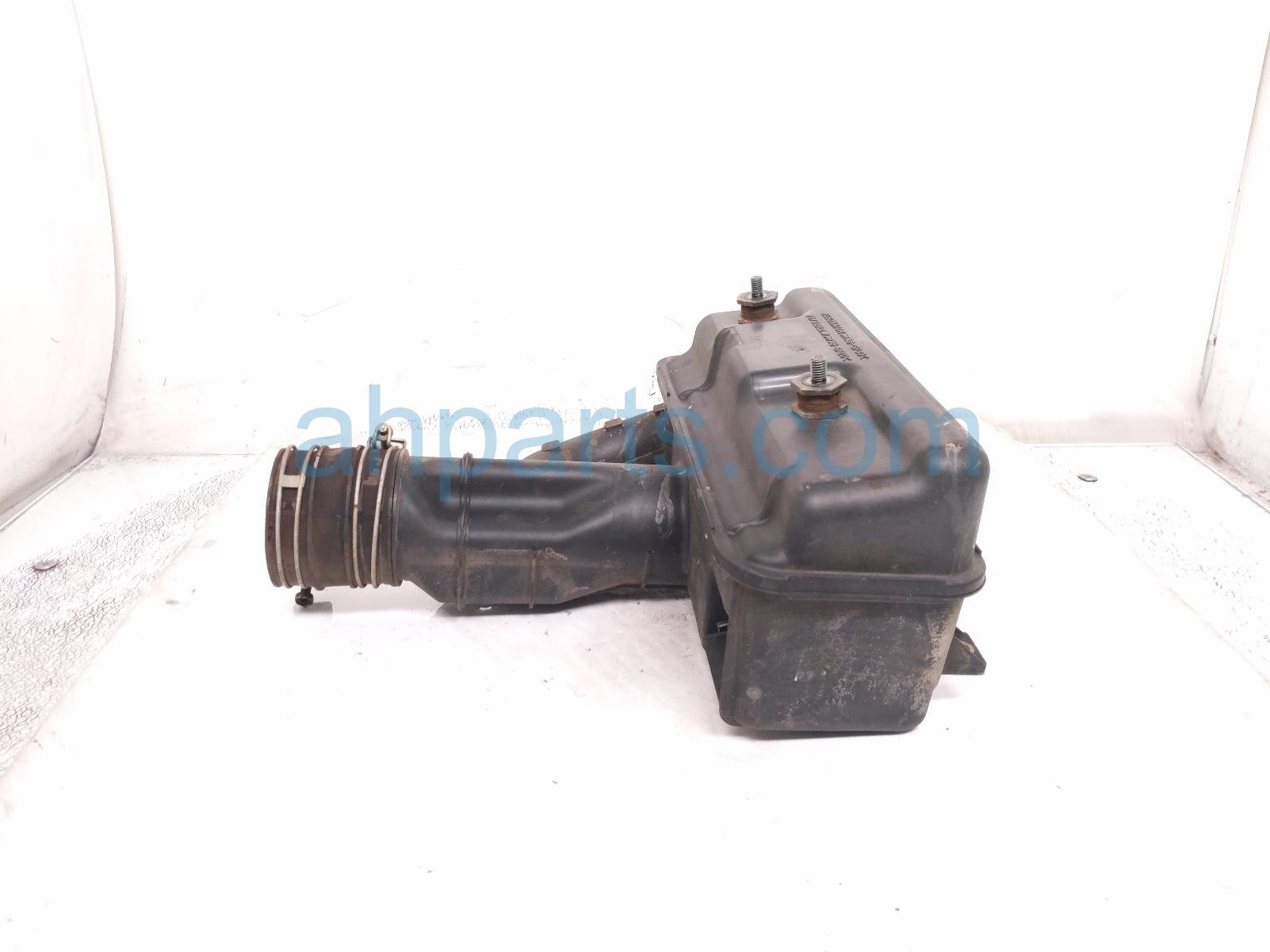 2000 Toyota Tacoma Air Intake Resonator & Tube 2.4l 17805 75100 Replacement 2000 Toyota Tacoma Air Intake Resonator & Tube 2.4l 17805 75100 Replacement thumbnail