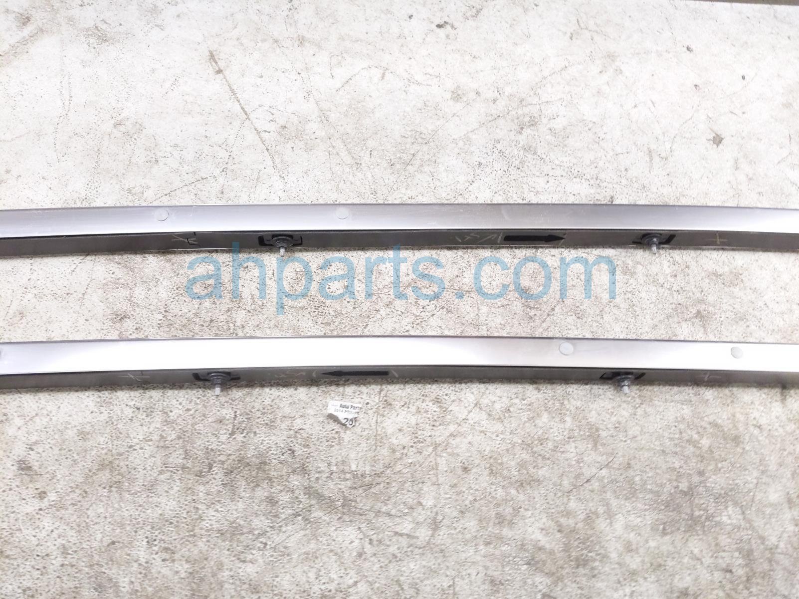 2026 Chevy Equinoxev Luggage Rack Driver & Passenger Roof Rails Only 85129157 Replacement 2026 Chevy Equinoxev Luggage Rack Driver & Passenger Roof Rails Only 85129157 Replacement thumbnail
