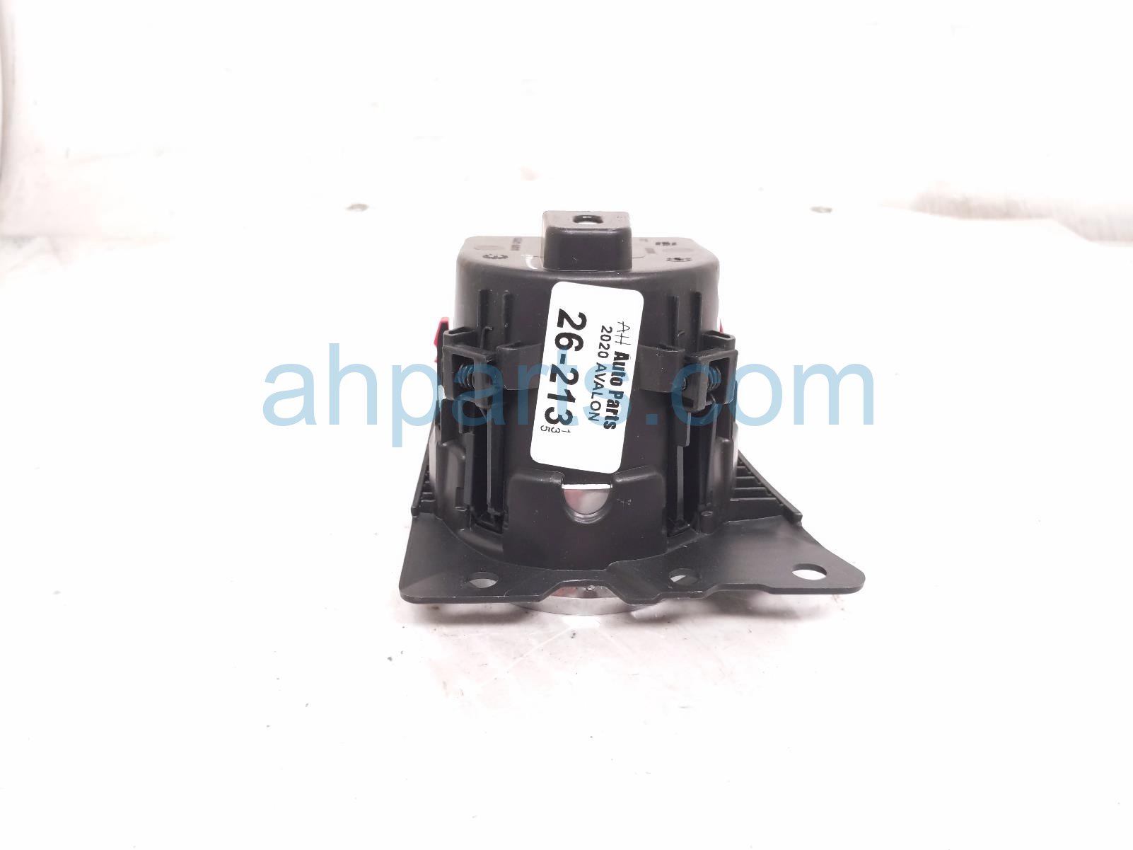 2020 Toyota Avalon Center Console Cup Holder blk 55619 07020 Replacement 2020 Toyota Avalon Center Console Cup Holder blk 55619 07020 Replacement thumbnail