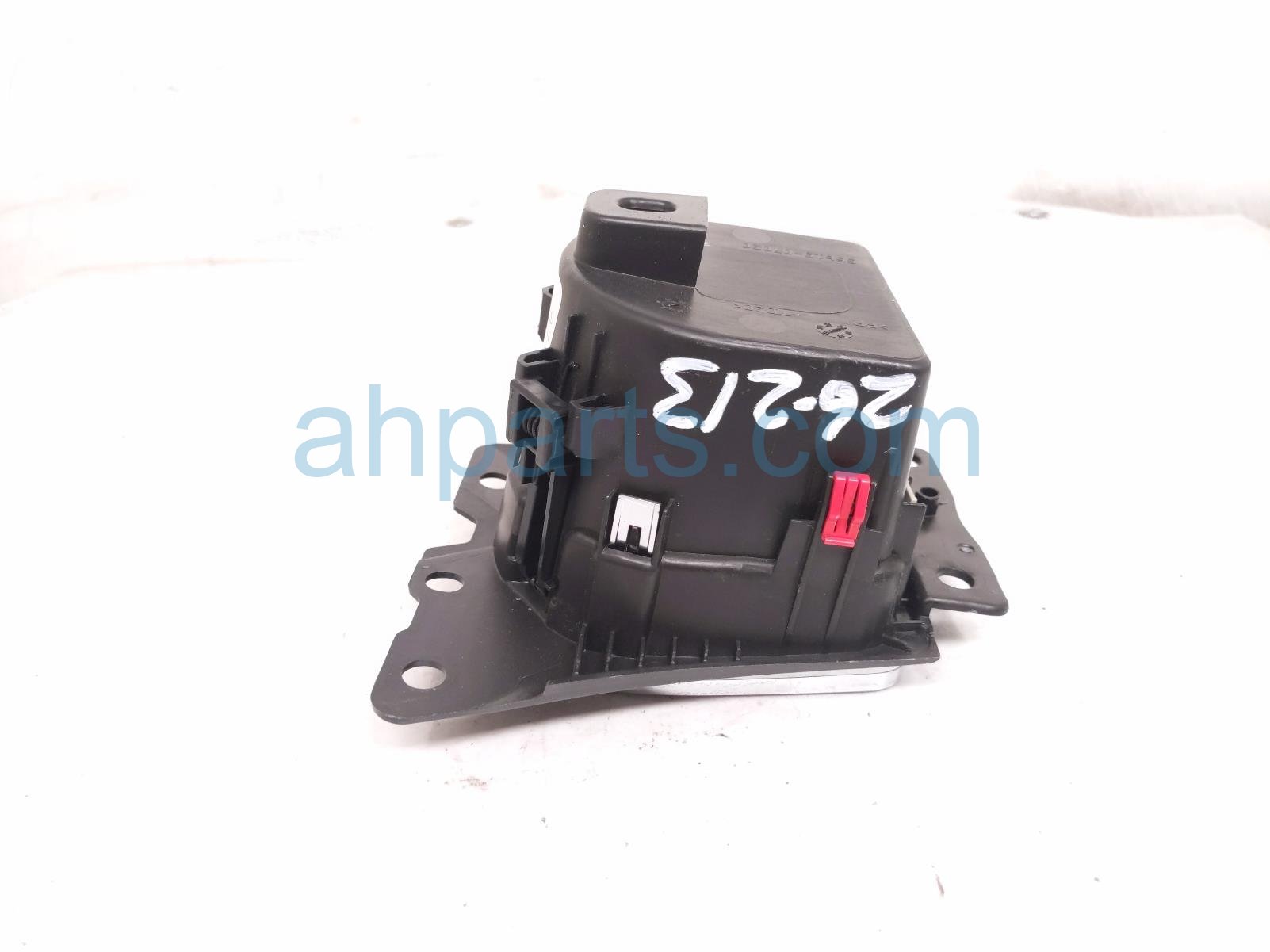 2020 Toyota Avalon Center Console Cup Holder blk 55619 07020 Replacement 2020 Toyota Avalon Center Console Cup Holder blk 55619 07020 Replacement thumbnail
