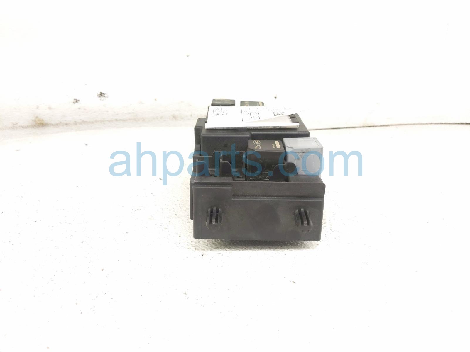 2020 Land Rover Range Rover Sport Passenger Cabin Fuse Box 3.0l 475123465 Replacement 2020 Land Rover Range Rover Sport Passenger Cabin Fuse Box 3.0l 475123465 Replacement thumbnail