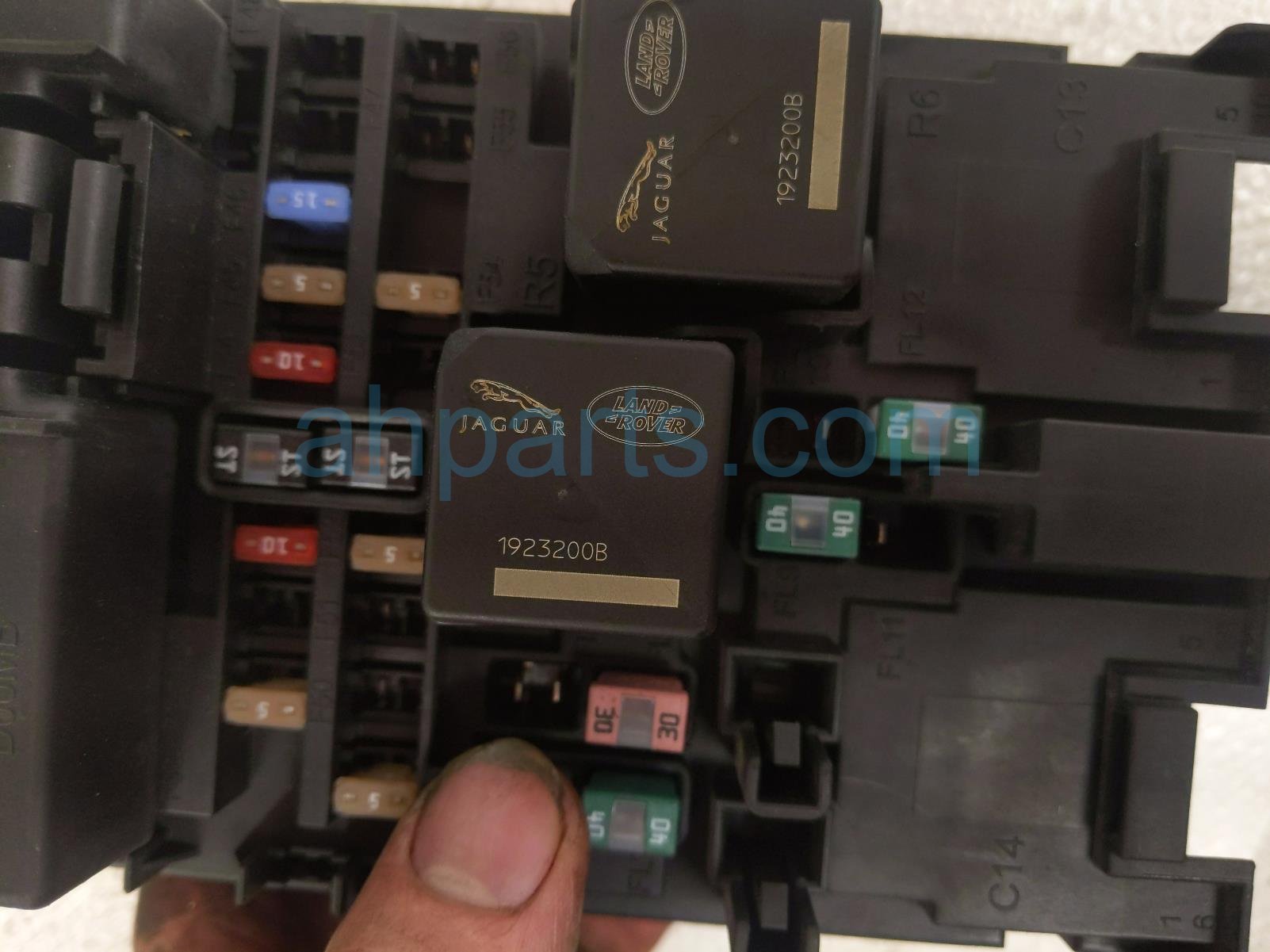 2020 Land Rover Range Rover Sport Passenger Cabin Fuse Box 3.0l 475123465 Replacement 2020 Land Rover Range Rover Sport Passenger Cabin Fuse Box 3.0l 475123465 Replacement thumbnail