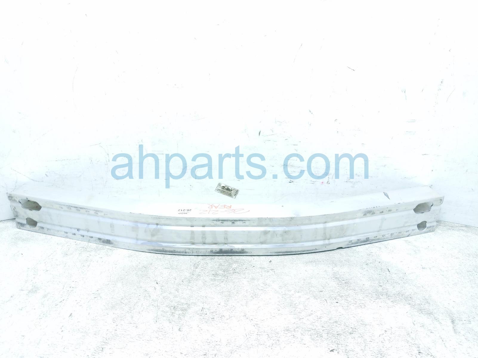 Toyota REAR BUMPER REINFORCEMENT BAR