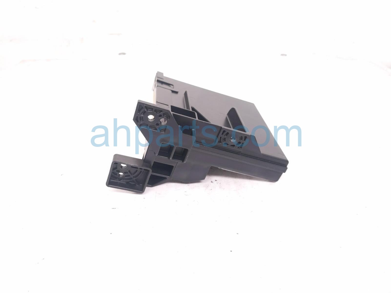 2025 Subaru Forester Thermal Control Module Front Passenger 88351SL330 Replacement 2025 Subaru Forester Thermal Control Module Front Passenger 88351SL330 Replacement thumbnail