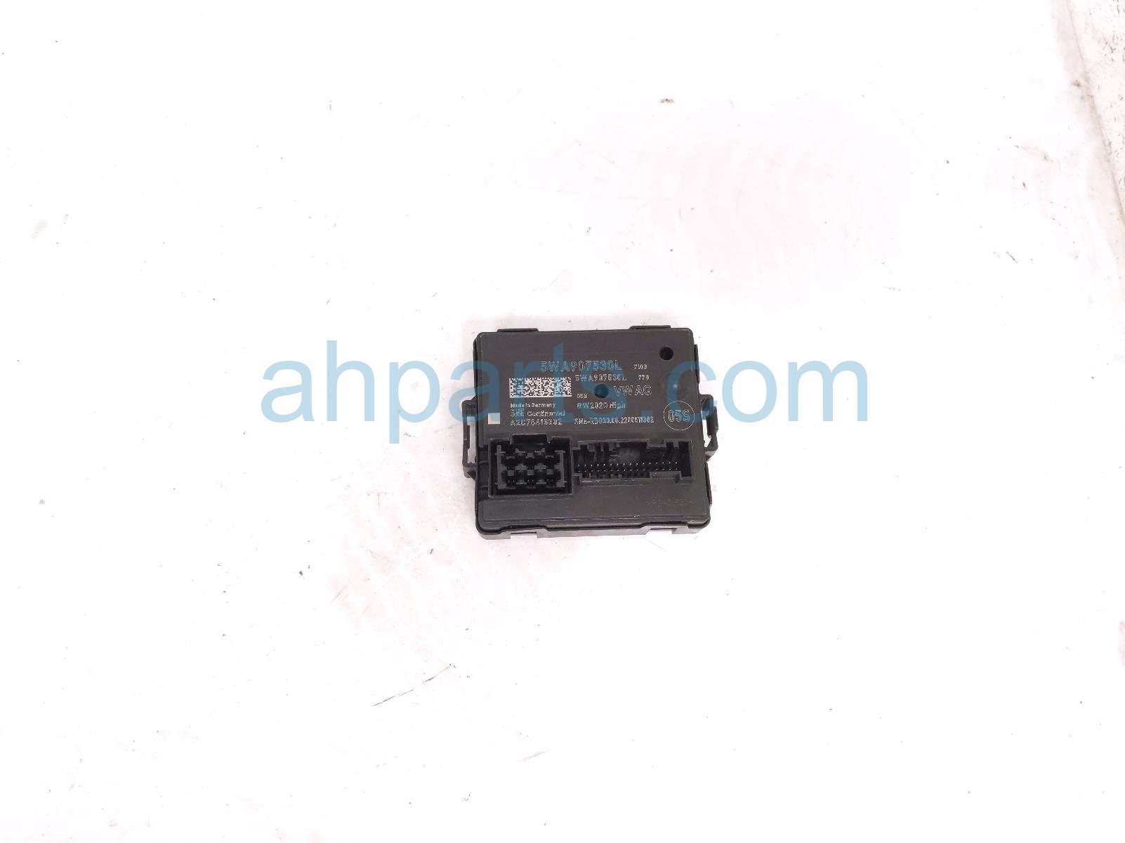 Volkswagen NETWORK GATEWAY CONTROL MODULE