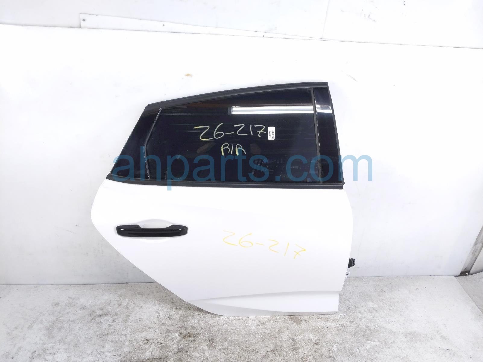 Acura RR/RH DOOR - WHITE - NO INSIDE TRIM