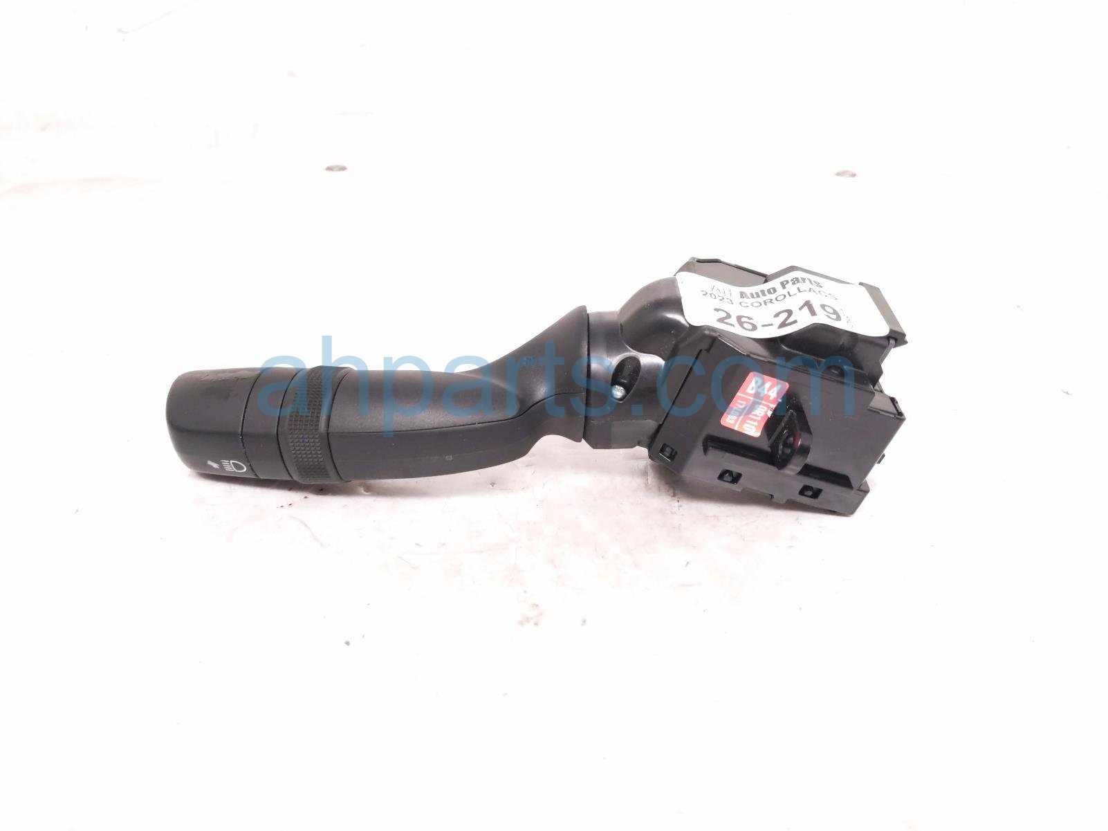 Toyota HEADLAMP / SIGNAL COLUMN SWITCH