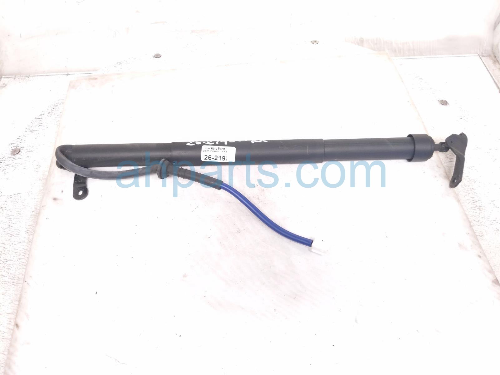 Toyota RH POWER LIFTGATE STRUT ACTUATOR