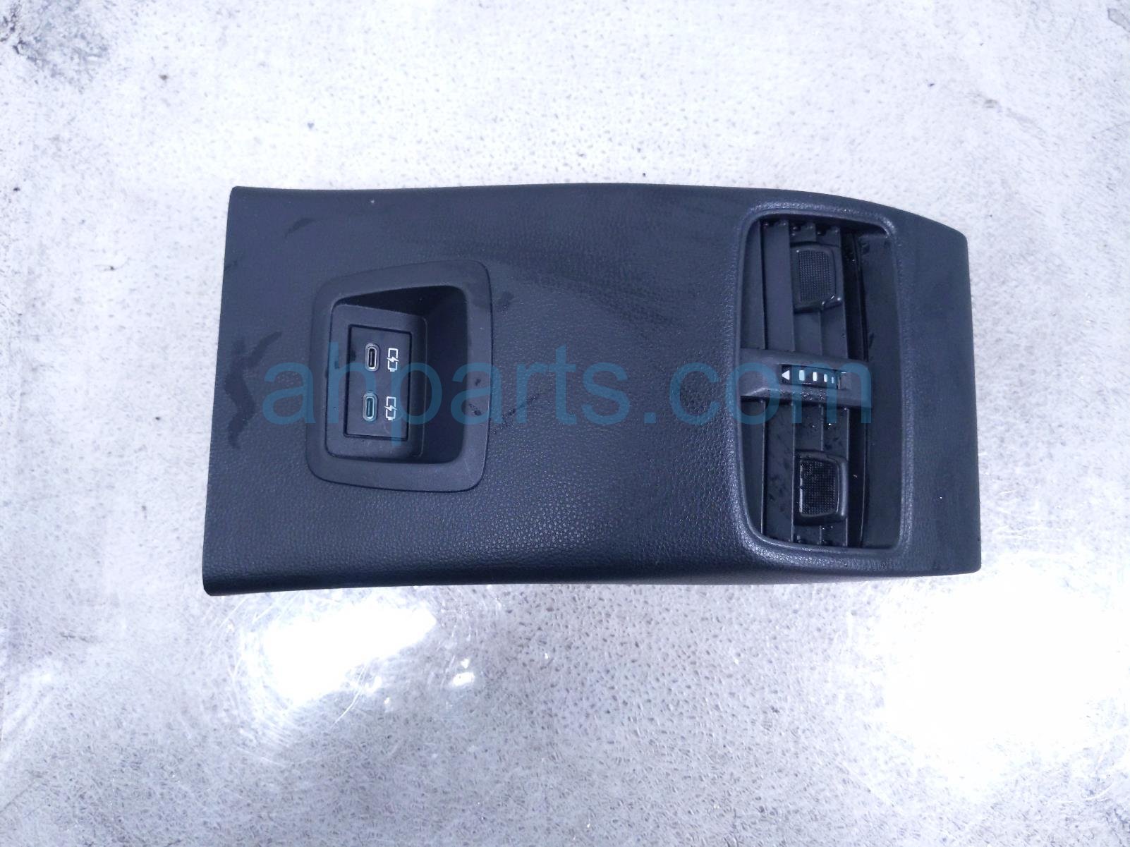 Toyota REAR CONSOLE VENT TRIM PANEL
