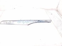Toyota QUARTER RH CHROME GARNISH - ON BODY Toyota QUARTER RH CHROME GARNISH - ON BODY